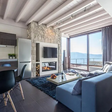 Villa Chalet Ii , Breathtaking Infinity View Arachova