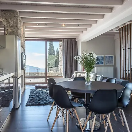 Chalet Ii , Breathtaking Infinity View Villa