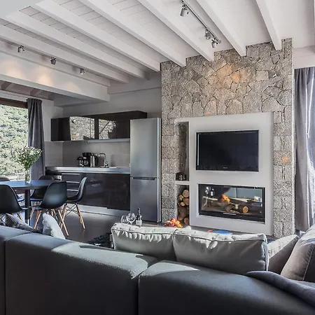 Villa Chalet Ii , Breathtaking Infinity View Arachova