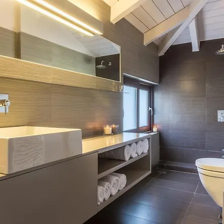 Villa Chalet Ii , Breathtaking Infinity View *